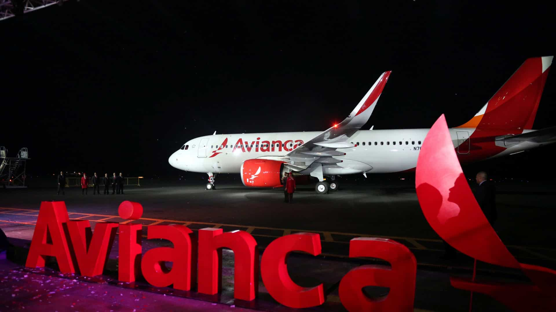 Comprou passagem aérea da Avianca IDEC ensina o que fazer Passagens