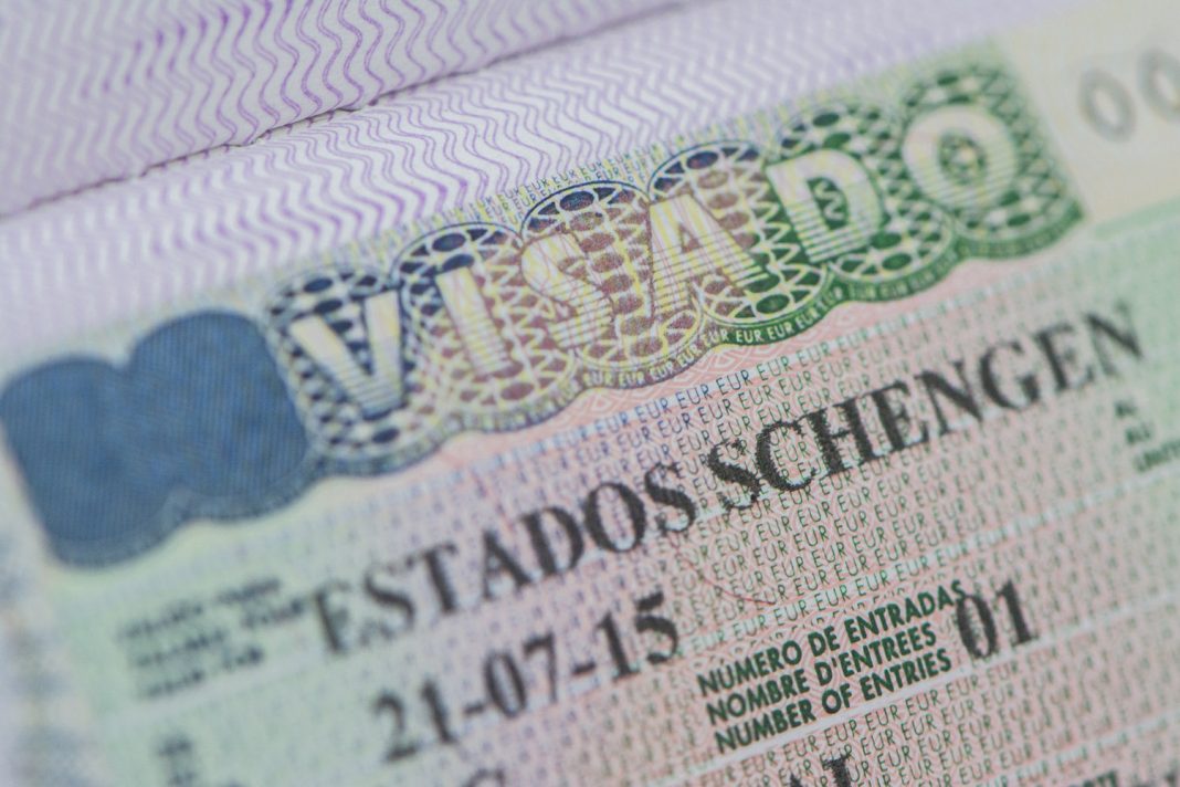 Conheça os tipos de vistos para Portugal para brasileiros Passagens